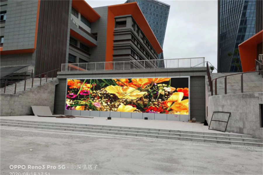 仙桃数据谷小学 户外P8 80全彩