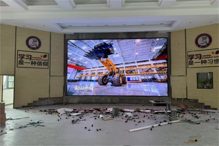 大渡口巴渝学校 室内P2.0全彩